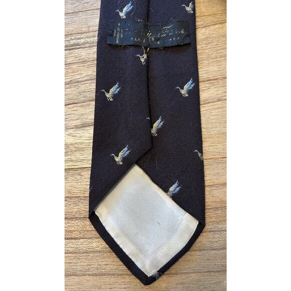 Vintage Men’s Italian Navy Tie 3.75” Flying Ducks Kasmir Wool Silk Blend Hunting - Picture 8 of 13